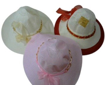 Topi Diana Rajut Pantai